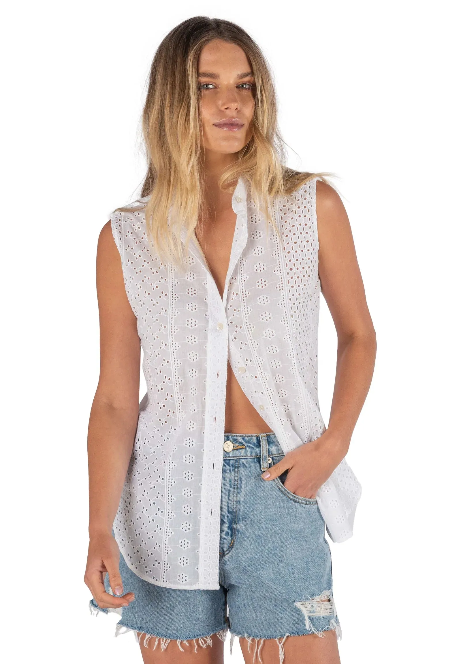 Anna Lace White SS Cotton Shirt - Relaxed Fit