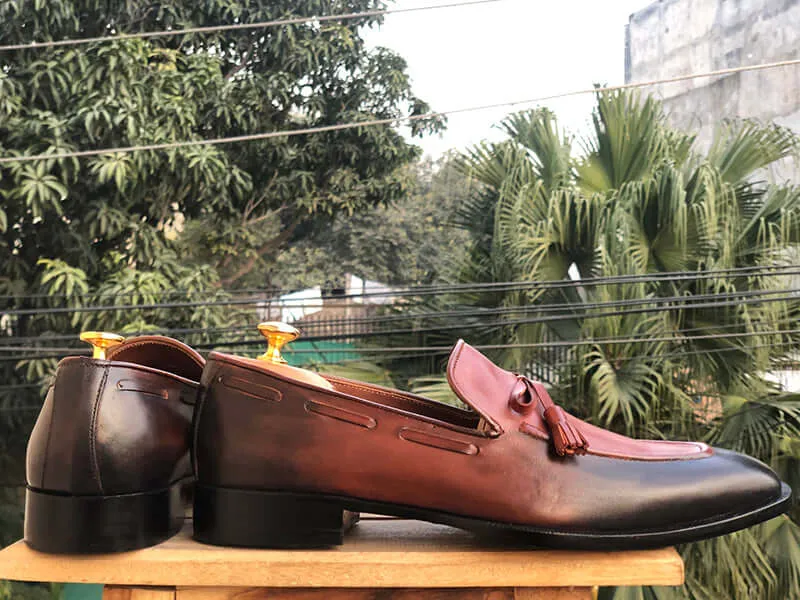 Bespoke Burgundy Black Tussle Loafer Leather Shoe for Men