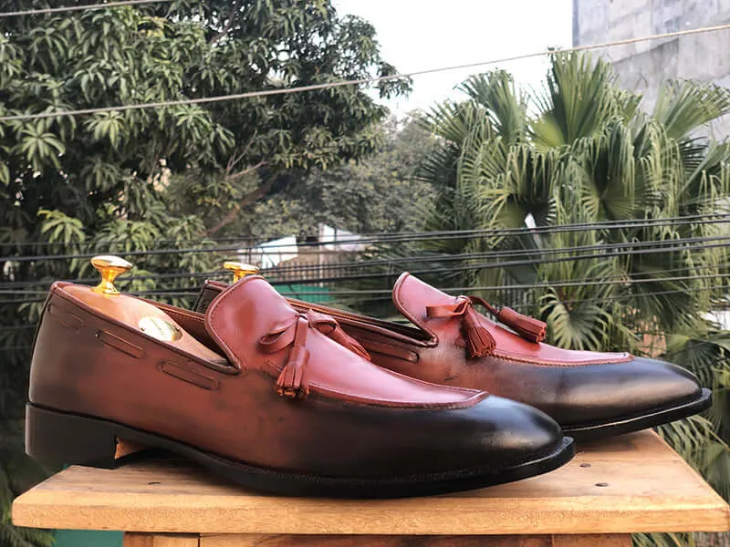 Bespoke Burgundy Black Tussle Loafer Leather Shoe for Men