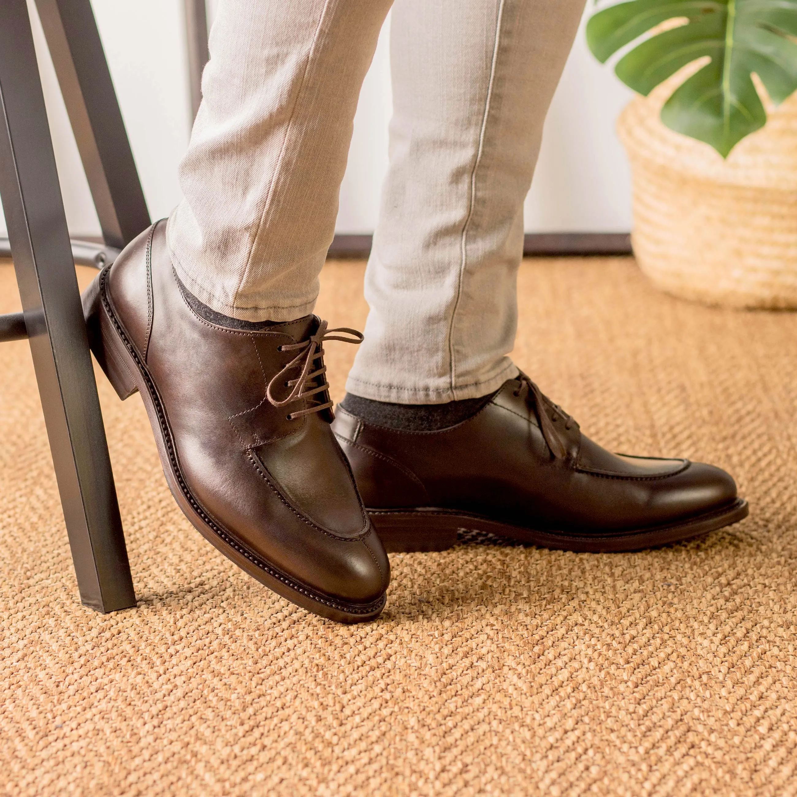 Dark Brown Split Toe Derby Shoes