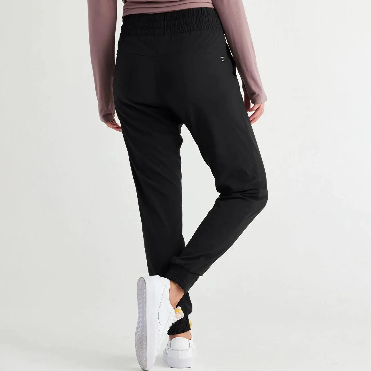 Free Fly Women's Breeze Pull-On Jogger in Black