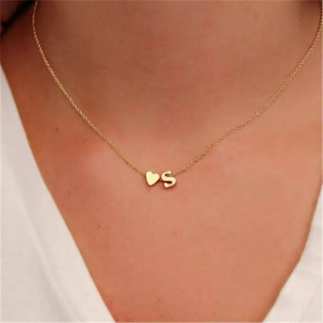 Initial Heart Necklace,18K Gold Plated Stainless Steel Tiny Heart Letter Necklace Personalized Monogram Name Necklace for Women