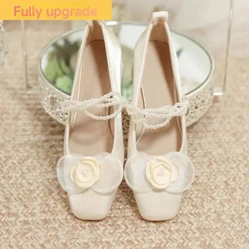 TAVIMART  -  New Chinese Sweet Flower Women Shoes Simple and Gentle Style Coarse Heel Camellia Mary Jane Shoes French Silk Wedding Shoes