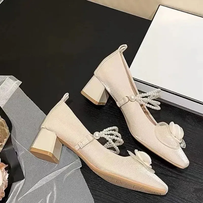 TAVIMART  -  New Chinese Sweet Flower Women Shoes Simple and Gentle Style Coarse Heel Camellia Mary Jane Shoes French Silk Wedding Shoes