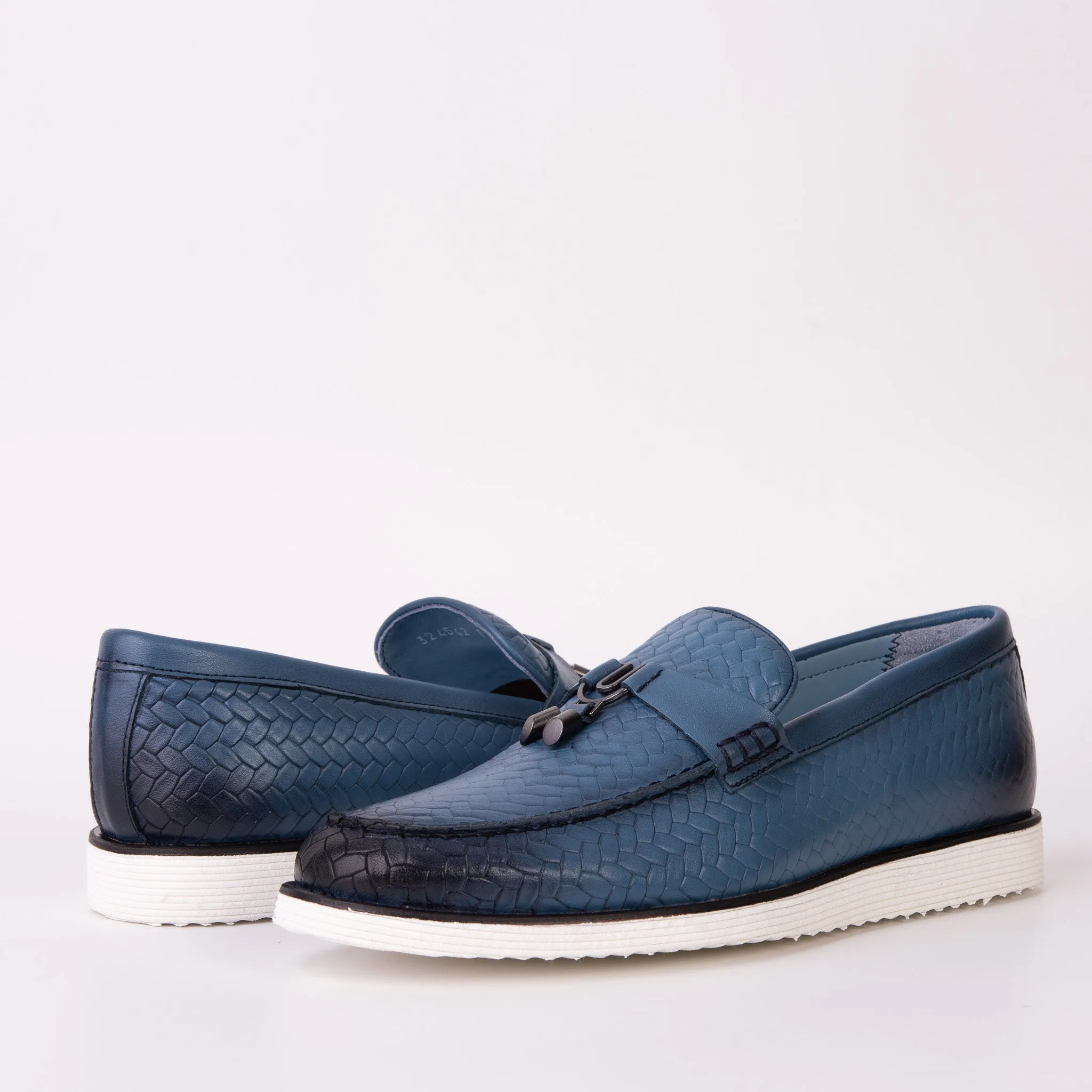 The Sperry Jeans Blue Leather Tassel Loafer Men Shoe