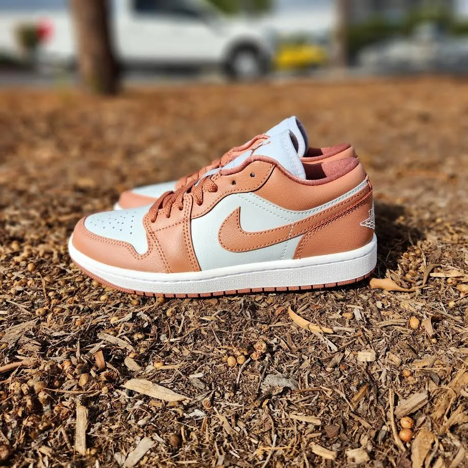 W Air Jordan 1 Low 'Rose Whisper"